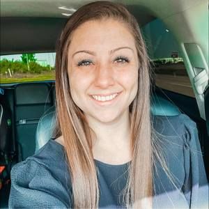 Meet your Posher, Hannah